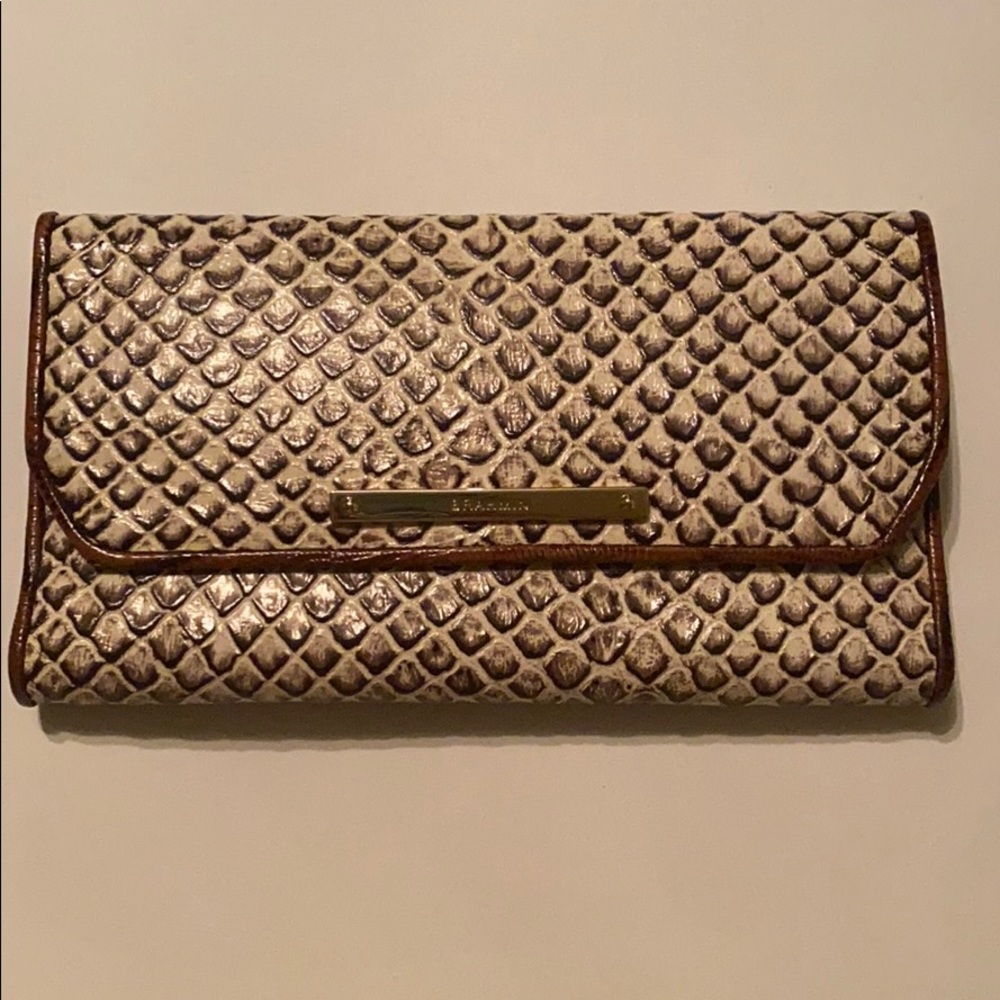 Brahmin wallet